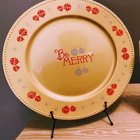 "Be Merry" decorative Charger Plates (4) - Picture 1 of 2